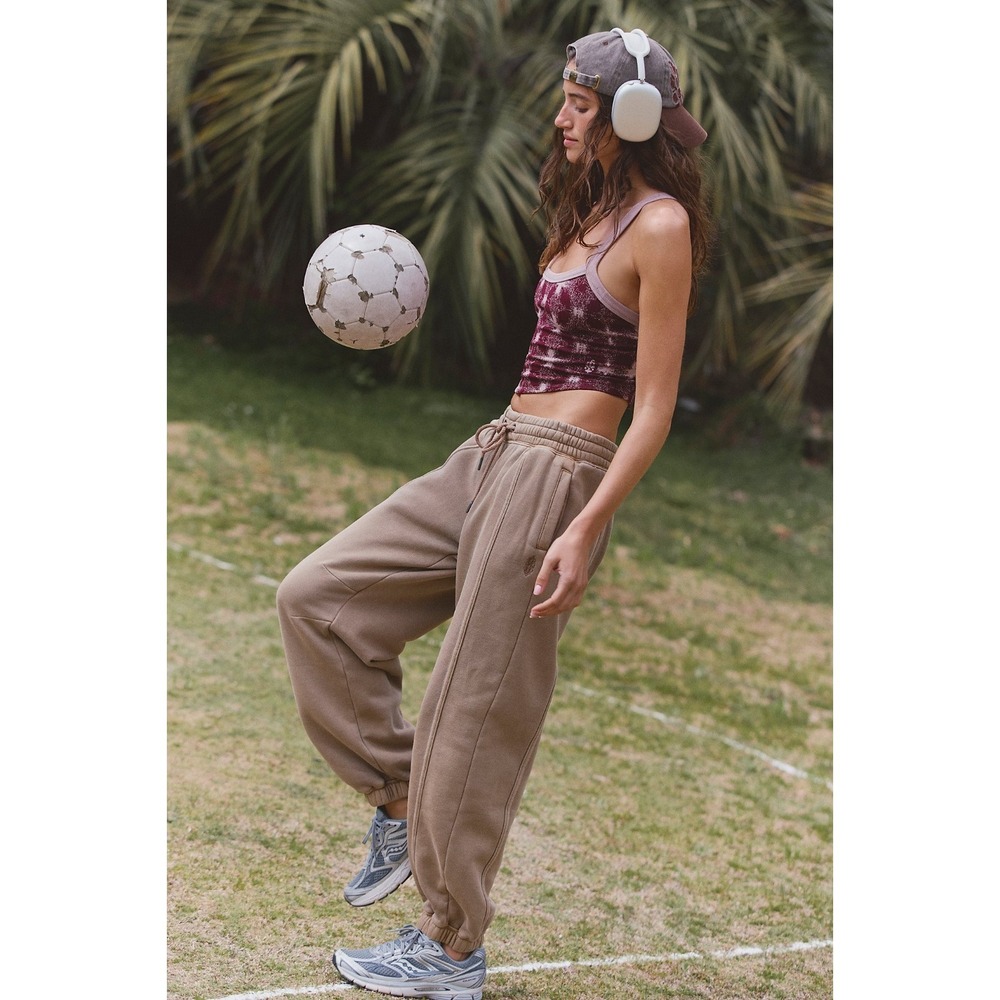 Free People Movement Women's Sprint to Finish High Rise Fleece Jogger Sweatpants - Picture 3 of 16